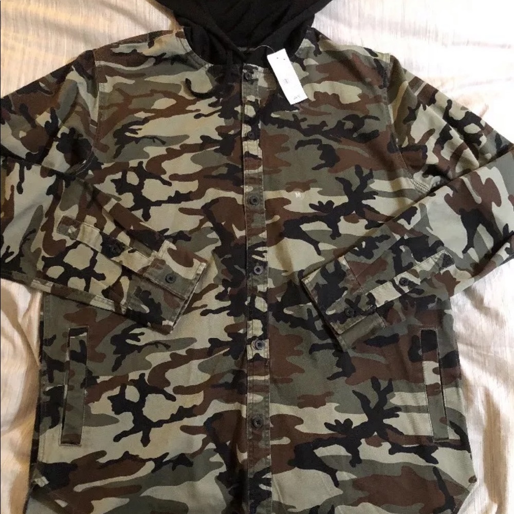 Pacsun Camo Hooded long sleeve button up shirt - Picture 5 of 7